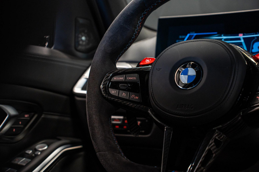 BMW M3 Touring 3-serie xDrive Competition *Sonderlackierung / M-Track Pack / Keramisch / Kuipstoelen / Harman Kardon / Carbon in & exterieur*