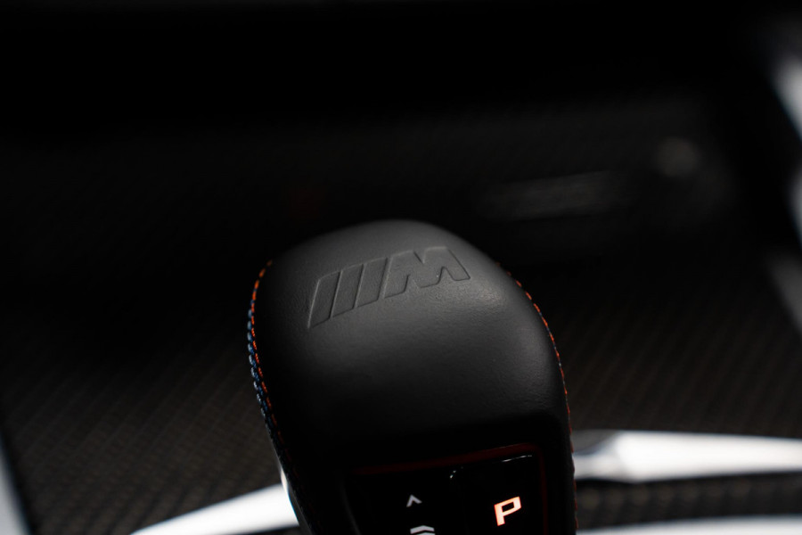 BMW M3 Touring 3-serie xDrive Competition *Sonderlackierung / M-Track Pack / Keramisch / Kuipstoelen / Harman Kardon / Carbon in & exterieur*