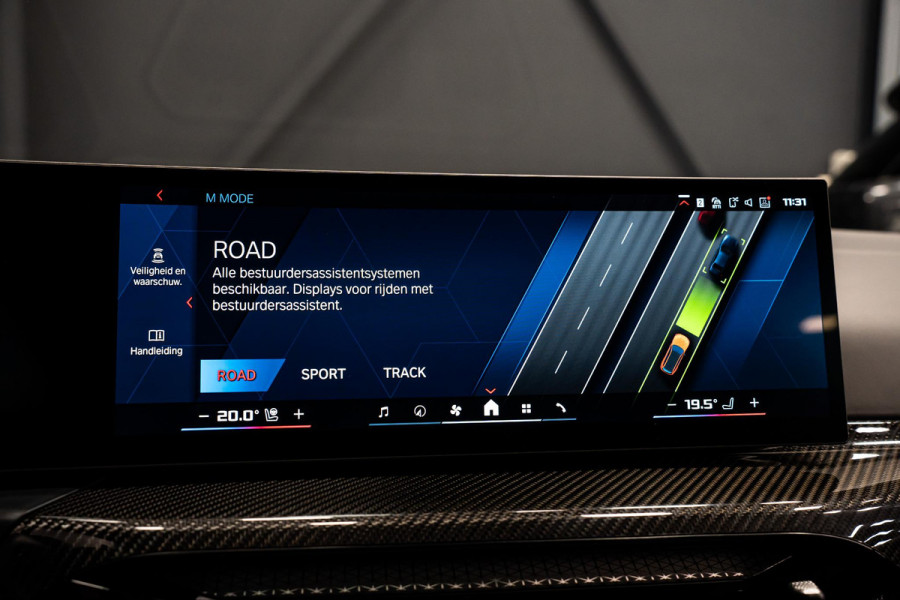 BMW M3 Touring 3-serie xDrive Competition *Sonderlackierung / M-Track Pack / Keramisch / Kuipstoelen / Harman Kardon / Carbon in & exterieur*