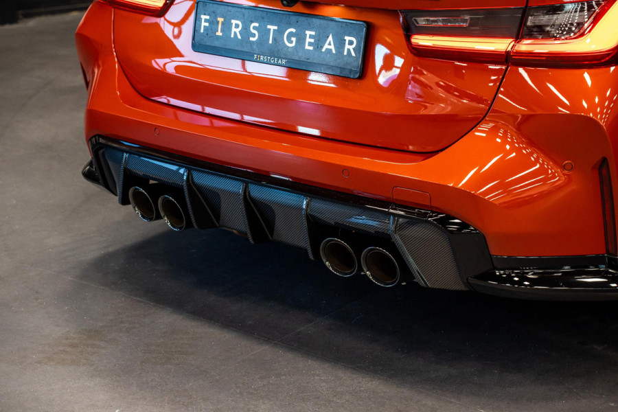 BMW M3 Touring 3-serie xDrive Competition *Sonderlackierung / M-Track Pack / Keramisch / Kuipstoelen / Harman Kardon / Carbon in & exterieur*