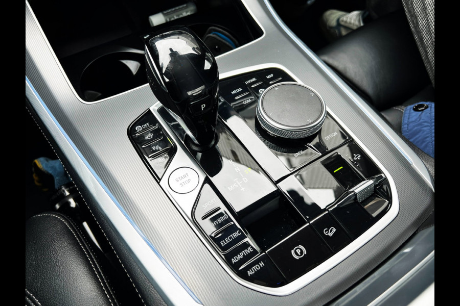 BMW X5 XDrive45e High Executive M-pakket_3d camera_Drive assist