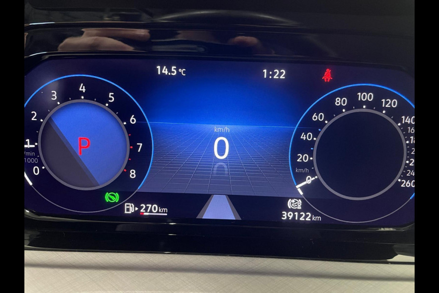 Volkswagen Golf 1.0 eTSI DSG Life Navigatie | Apple Carplay/Android Auto | Parkeersensoren  Adaptive Cruise Control | Sfeerverlichting | Virtual Cockpit | Climate Control | Lichtmetalen velgen