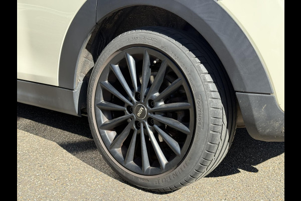 MINI Mini 1.5 Cooper Pepper SUPER COMPLEET|LED|  STOELVERWARMING| APPLE CARPLAY| PARKEERSENSOREN VOOR + ACHTER| NET ONDERHOUD GEHAD, RIJKLAAR INCL. 12 MND BOVAG GARANTIE|