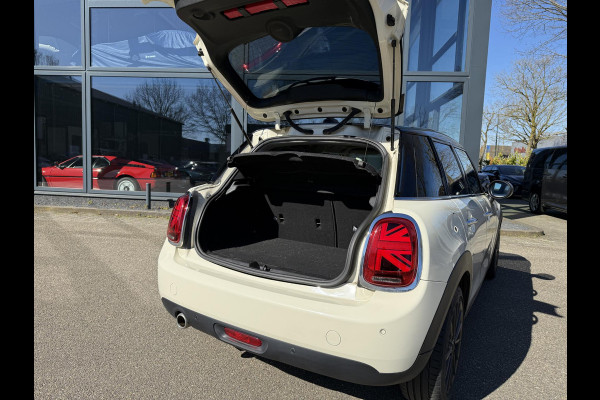 MINI Mini 1.5 Cooper Pepper SUPER COMPLEET|LED|  STOELVERWARMING| APPLE CARPLAY| PARKEERSENSOREN VOOR + ACHTER| NET ONDERHOUD GEHAD, RIJKLAAR INCL. 12 MND BOVAG GARANTIE|
