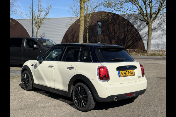 MINI Mini 1.5 Cooper Pepper SUPER COMPLEET|LED|  STOELVERWARMING| APPLE CARPLAY| PARKEERSENSOREN VOOR + ACHTER| NET ONDERHOUD GEHAD, RIJKLAAR INCL. 12 MND BOVAG GARANTIE|