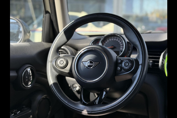 MINI Mini 1.5 Cooper Pepper SUPER COMPLEET|LED|  STOELVERWARMING| APPLE CARPLAY| PARKEERSENSOREN VOOR + ACHTER| NET ONDERHOUD GEHAD, RIJKLAAR INCL. 12 MND BOVAG GARANTIE|