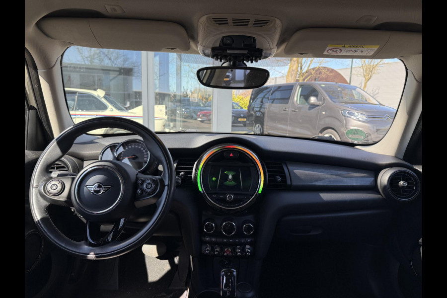 MINI Mini 1.5 Cooper Pepper SUPER COMPLEET|LED|  STOELVERWARMING| APPLE CARPLAY| PARKEERSENSOREN VOOR + ACHTER| NET ONDERHOUD GEHAD, RIJKLAAR INCL. 12 MND BOVAG GARANTIE|