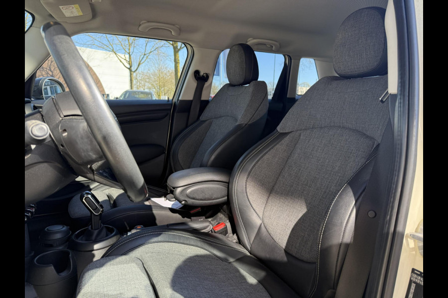 MINI Mini 1.5 Cooper Pepper SUPER COMPLEET|LED|  STOELVERWARMING| APPLE CARPLAY| PARKEERSENSOREN VOOR + ACHTER| NET ONDERHOUD GEHAD, RIJKLAAR INCL. 12 MND BOVAG GARANTIE|