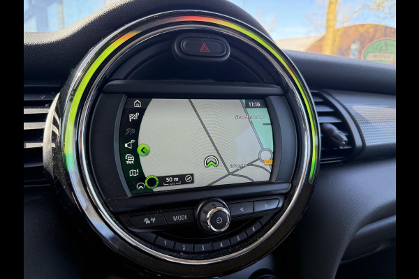 MINI Mini 1.5 Cooper Pepper SUPER COMPLEET|LED|  STOELVERWARMING| APPLE CARPLAY| PARKEERSENSOREN VOOR + ACHTER| NET ONDERHOUD GEHAD, RIJKLAAR INCL. 12 MND BOVAG GARANTIE|