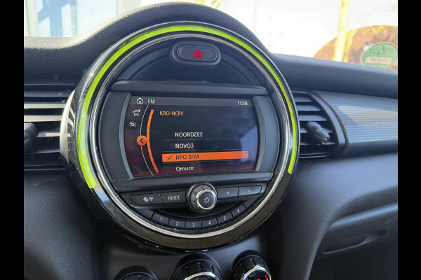 MINI Mini 1.5 Cooper Pepper SUPER COMPLEET|LED|  STOELVERWARMING| APPLE CARPLAY| PARKEERSENSOREN VOOR + ACHTER| NET ONDERHOUD GEHAD, RIJKLAAR INCL. 12 MND BOVAG GARANTIE|