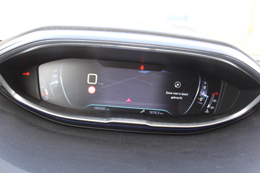 Peugeot 3008 1.2 PureTech Blue Lease Premium carplay trekhaak leder