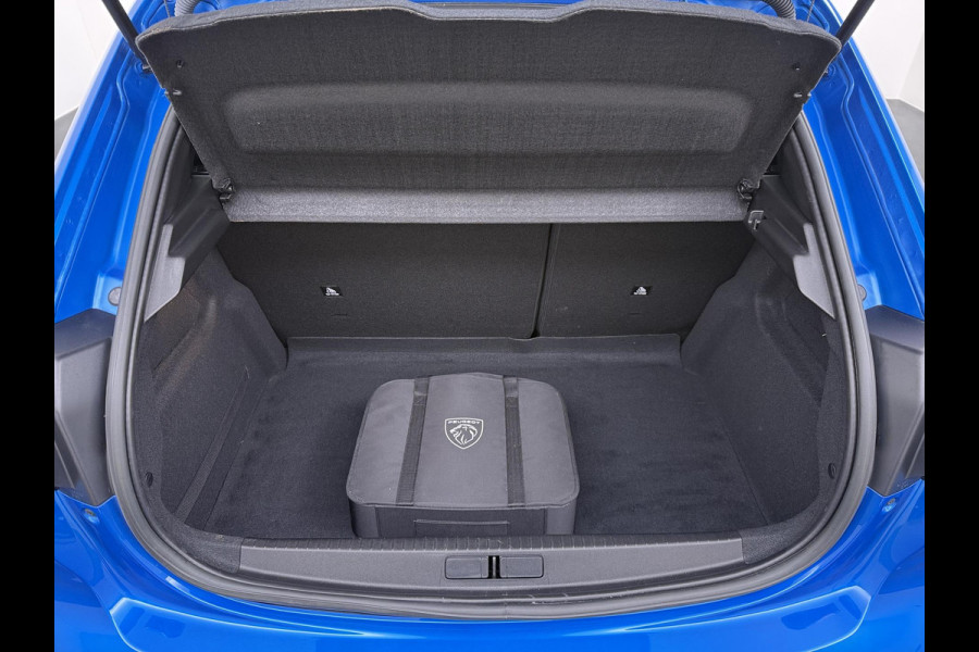 Peugeot e-208 EV GT 350 50 kWh 3 fase laden VAN: 20.400,- VOOR: 18.440,- UW LENTEVOORDEEL: 1.960,- | RIJKLAARPRIJS incl. 12mnd BOVAG