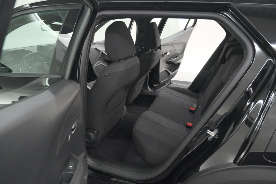 Peugeot 2008 1.2 Hybrid 136 Style | Apple Carplay | Parkeersensoren | Climate control