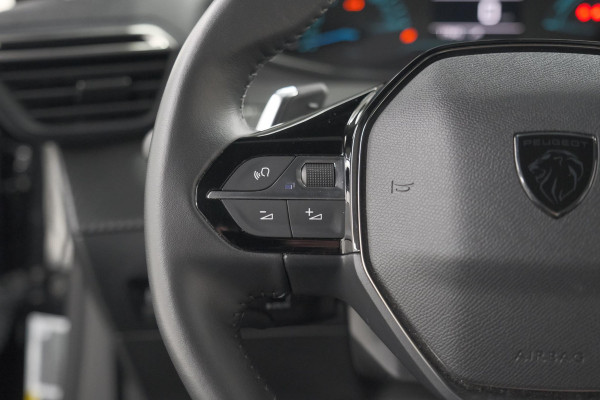 Peugeot 2008 1.2 Hybrid 136 Style | Apple Carplay | Parkeersensoren | Climate control