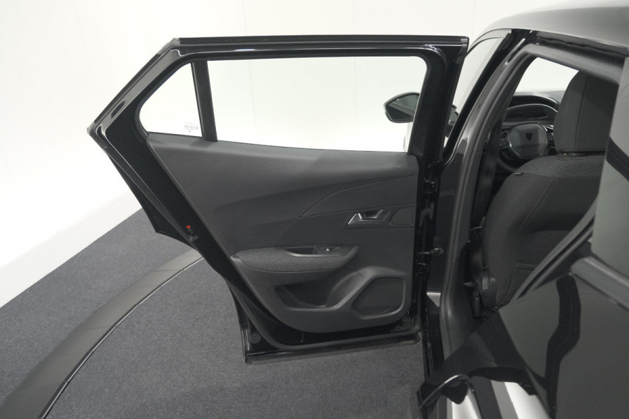 Peugeot 2008 1.2 Hybrid 136 Style | Apple Carplay | Parkeersensoren | Climate control