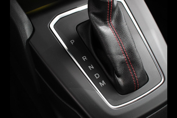 Ford Focus 1.0 Focus 125 PK HB ST-Line Automaat Navi Climate control cruise control Carplay LM velgen Parkeersensoren Led Matrix koplampen