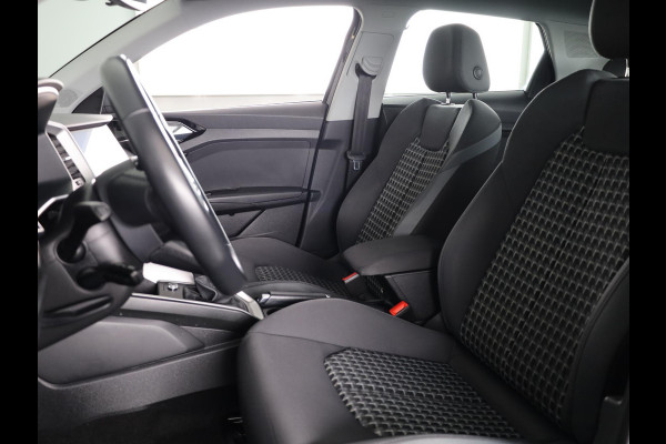 Audi A1 Sportback 25 TFSI Advanced edition 95pk | Navigatie via APP | 17 inch lichtmetalen velgen | Cruise controle | Parkeersensoren achter |