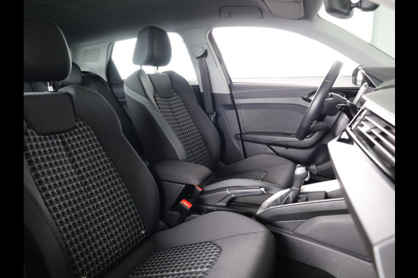 Audi A1 Sportback 25 TFSI Advanced edition 95pk | Navigatie via APP | 17 inch lichtmetalen velgen | Cruise controle | Parkeersensoren achter |