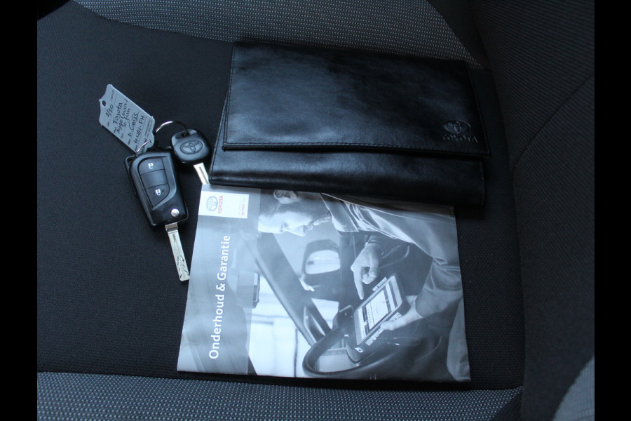 Toyota Aygo 1.0 VVT-i x-fun AIRCO | CV | LED | STB | BLUETOOTH | ELRM | ISOFIX