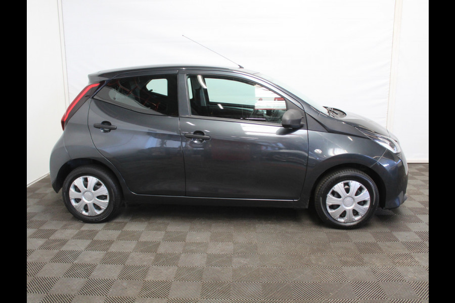 Toyota Aygo 1.0 VVT-i x-fun AIRCO | CV | LED | STB | BLUETOOTH | ELRM | ISOFIX