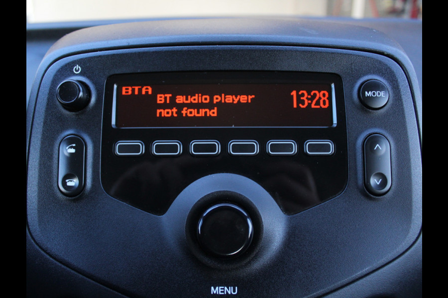 Toyota Aygo 1.0 VVT-i x-fun AIRCO | CV | LED | STB | BLUETOOTH | ELRM | ISOFIX