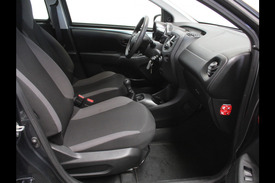 Toyota Aygo 1.0 VVT-i x-fun AIRCO | CV | LED | STB | BLUETOOTH | ELRM | ISOFIX