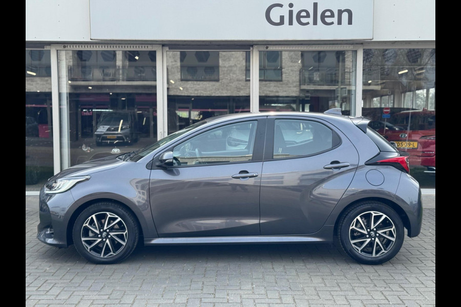 Toyota Yaris 1.5 Hybrid Dynamic | Lichtmetalen velgen, LED, Keyless, Startknop, Licht + Regensensor, Apple CarPlay/Android Auto