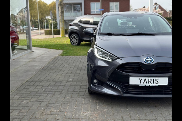 Toyota Yaris 1.5 Hybrid Dynamic | Lichtmetalen velgen, LED, Keyless, Startknop, Licht + Regensensor, Apple CarPlay/Android Auto