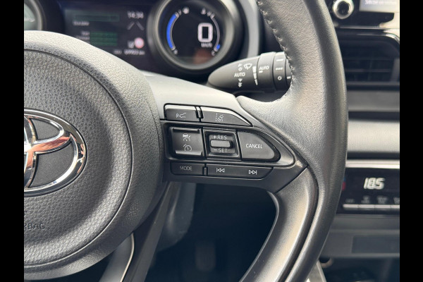 Toyota Yaris 1.5 Hybrid Dynamic | Lichtmetalen velgen, LED, Keyless, Startknop, Licht + Regensensor, Apple CarPlay/Android Auto
