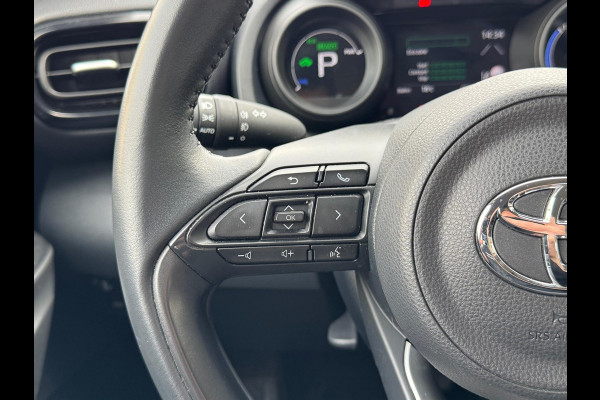 Toyota Yaris 1.5 Hybrid Dynamic | Lichtmetalen velgen, LED, Keyless, Startknop, Licht + Regensensor, Apple CarPlay/Android Auto