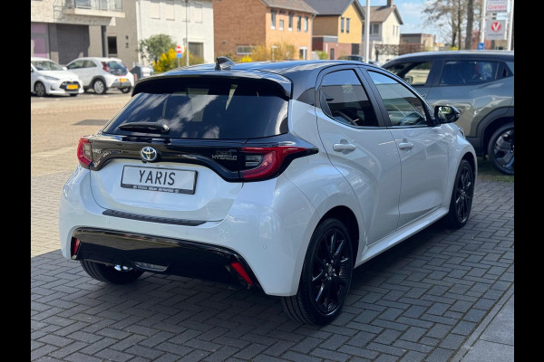 Toyota Yaris 1.5 Hybrid Executive Premium | JBL, Head up display, 17 inch, Dodehoekherkenning, Parkeersensoren, Stoelverwarming