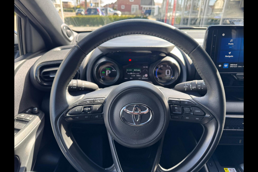 Toyota Yaris 1.5 Hybrid Executive Premium | JBL, Head up display, 17 inch, Dodehoekherkenning, Parkeersensoren, Stoelverwarming