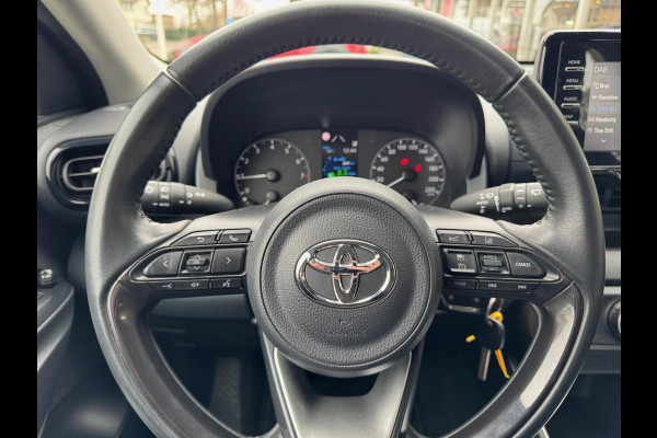 Toyota Yaris 1.5 VVT-i 125pk Active | Apple CarPlay/Android auto, Adaptive cruise control, Airconditioning, Oxyde bronze