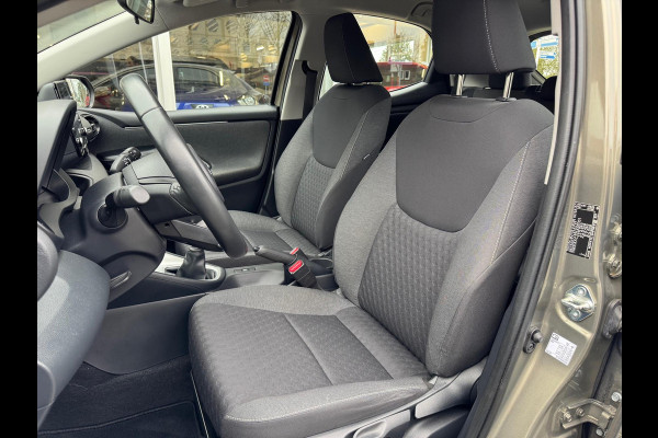 Toyota Yaris 1.5 VVT-i 125pk Active | Apple CarPlay/Android auto, Adaptive cruise control, Airconditioning, Oxyde bronze