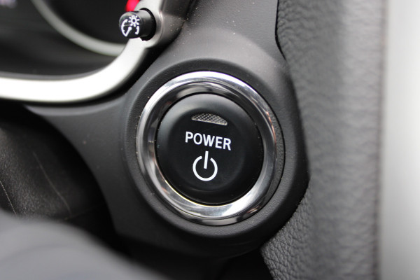 Mitsubishi Eclipse Cross 2.4 PHEV Intense | Trekhaak | Stoelverwarming | Navigatie | Camera | Carplay