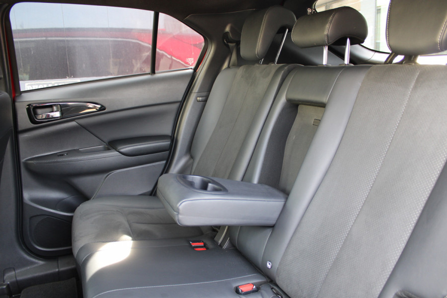Mitsubishi Eclipse Cross 2.4 PHEV Intense | Trekhaak | Stoelverwarming | Navigatie | Camera | Carplay