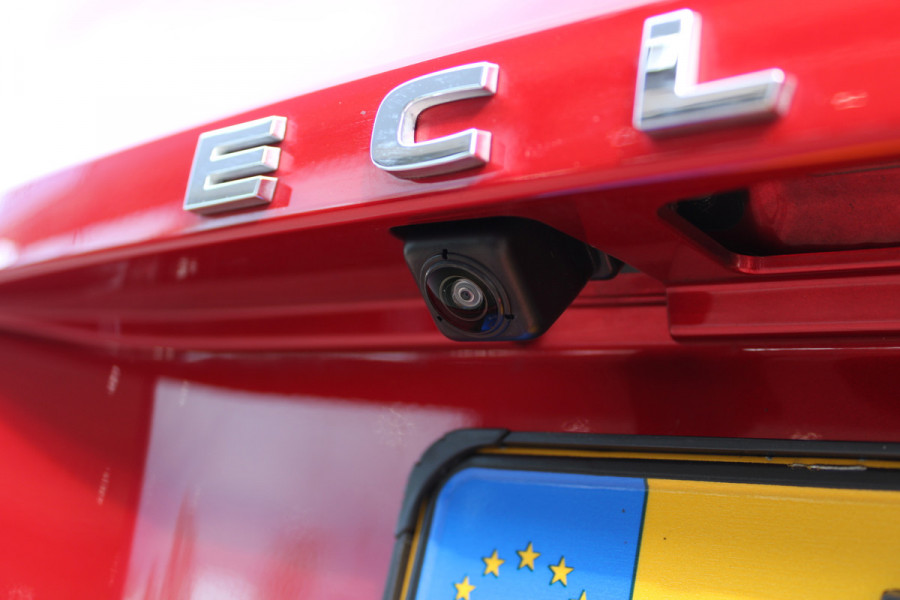 Mitsubishi Eclipse Cross 2.4 PHEV Intense | Trekhaak | Stoelverwarming | Navigatie | Camera | Carplay