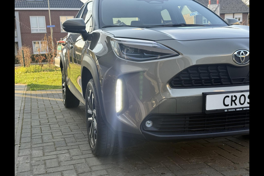 Toyota Yaris Cross 1.5 Hybrid First Edition Plus | Stoel + Stuurverwarming, Groot scherm, Keyless, 17 inch, Apple CarPlay/Android Auto