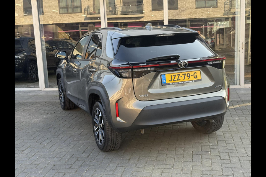 Toyota Yaris Cross 1.5 Hybrid First Edition Plus | Stoel + Stuurverwarming, Groot scherm, Keyless, 17 inch, Apple CarPlay/Android Auto