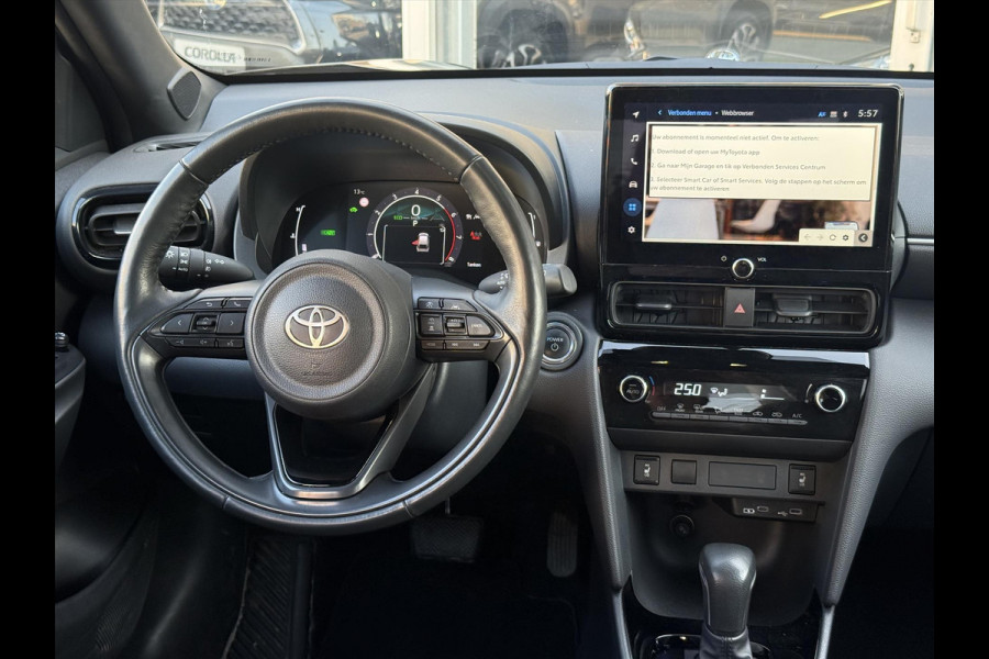 Toyota Yaris Cross 1.5 Hybrid First Edition Plus | Stoel + Stuurverwarming, Groot scherm, Keyless, 17 inch, Apple CarPlay/Android Auto
