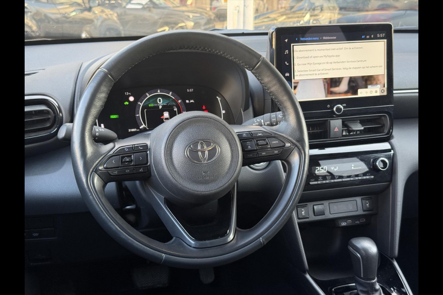 Toyota Yaris Cross 1.5 Hybrid First Edition Plus | Stoel + Stuurverwarming, Groot scherm, Keyless, 17 inch, Apple CarPlay/Android Auto