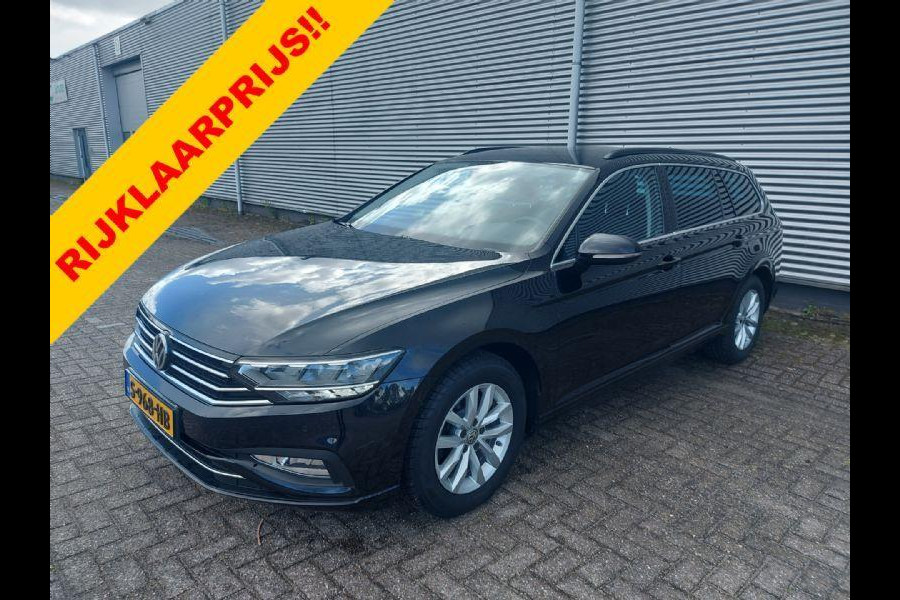 Volkswagen Passat Variant 1.5 TSI Comfort Business Automaat, Carplay,cruise,wegklapbare trekhaak,navigatie,parkeersensoren,
