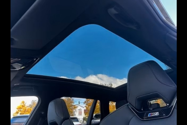 BMW M5 Touring ** M-DRIVER PACK (305 km/h), M-REMMEN, PANO, TREKH, MERINO LEDER, 20/21 INCH LMV ** 1e EIG - UNFALLFREI - Ex BMW AG ** ** INFORMEER OOK NAAR ONZE AANTREKKELIJKE FINANCIAL-LEASE TARIEVEN **