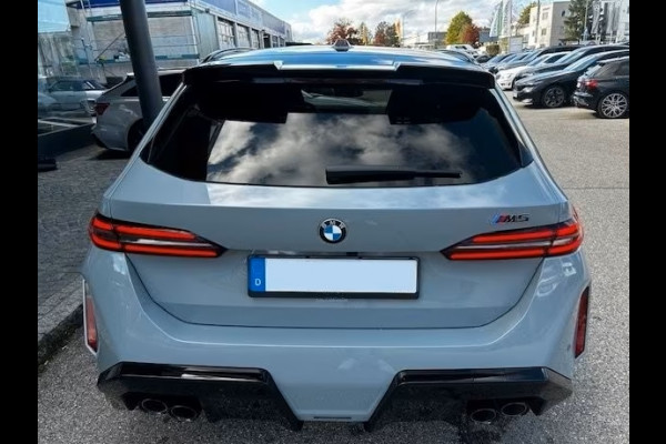 BMW M5 Touring ** M-DRIVER PACK (305 km/h), M-REMMEN, PANO, TREKH, MERINO LEDER, 20/21 INCH LMV ** 1e EIG - UNFALLFREI - Ex BMW AG ** ** INFORMEER OOK NAAR ONZE AANTREKKELIJKE FINANCIAL-LEASE TARIEVEN **