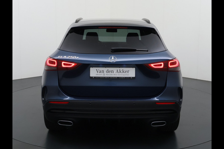 Mercedes-Benz GLA 250e AMG // SoH 97,4% // Distronic // Headup // 360 Camera // MultiBeam // Keyless // 20" // Advanced Audio // Carplay