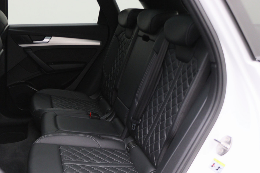 Audi Q5 55 TFSI e Quattro Plug-in Hybrid Competition S-Line Leer, Panoramadak, Cruise, Apple Carplay, Bluetooth, LED, Trekhaak, 21"