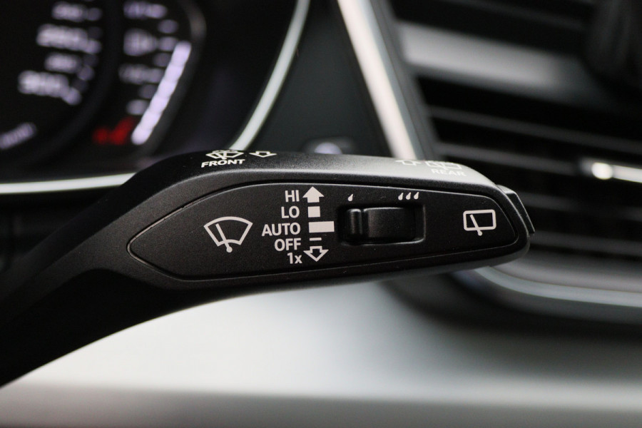 Audi Q5 55 TFSI e Quattro Plug-in Hybrid Competition S-Line Leer, Panoramadak, Cruise, Apple Carplay, Bluetooth, LED, Trekhaak, 21"