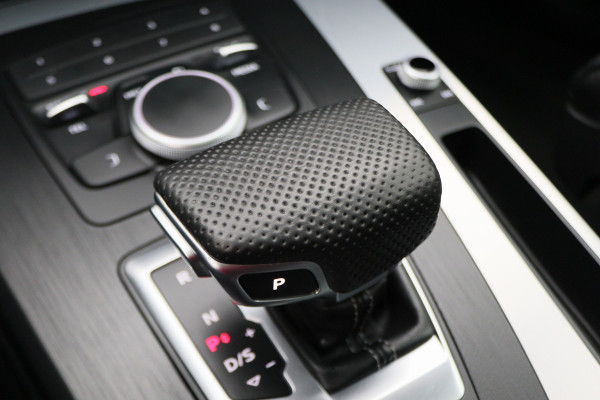 Audi Q5 55 TFSI e Quattro Plug-in Hybrid Competition S-Line Leer, Panoramadak, Cruise, Apple Carplay, Bluetooth, LED, Trekhaak, 21"