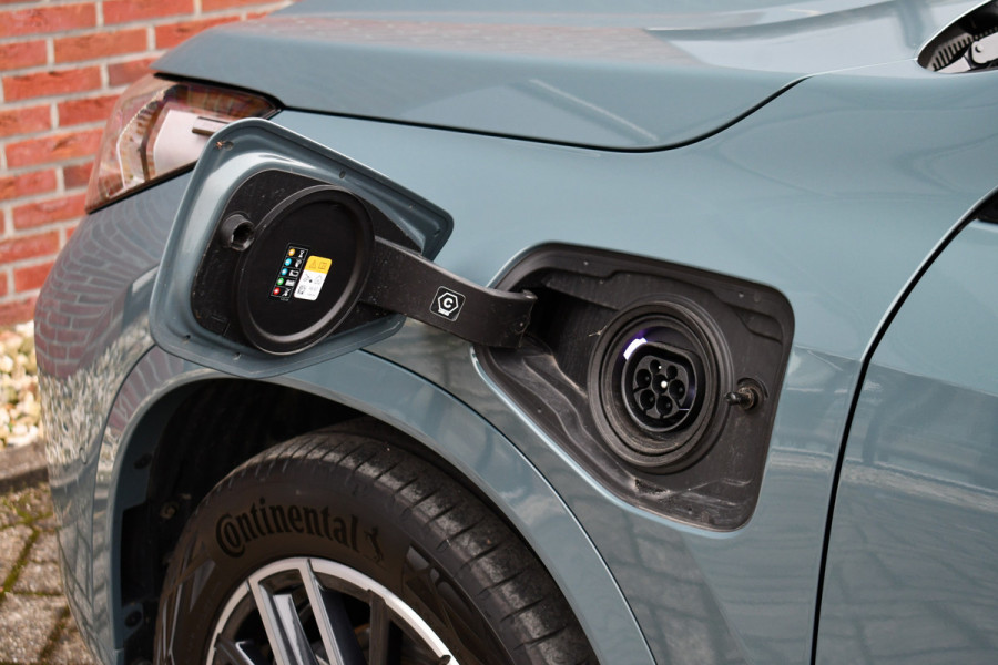 BMW X1 xDrive25e M-Sport Premium 18inch Camera ACC-voorbereiding