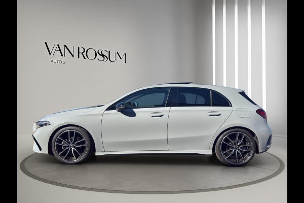 Mercedes-Benz A-Klasse 180 AMG Line | Pano | Sfeer | Stoelverw. | Camera | Trekhaak Electrisch |